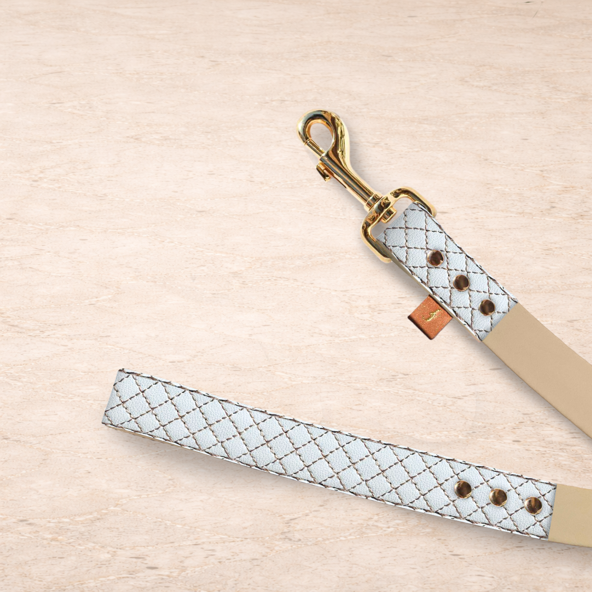 Quilted Blanc - 5ft Leash