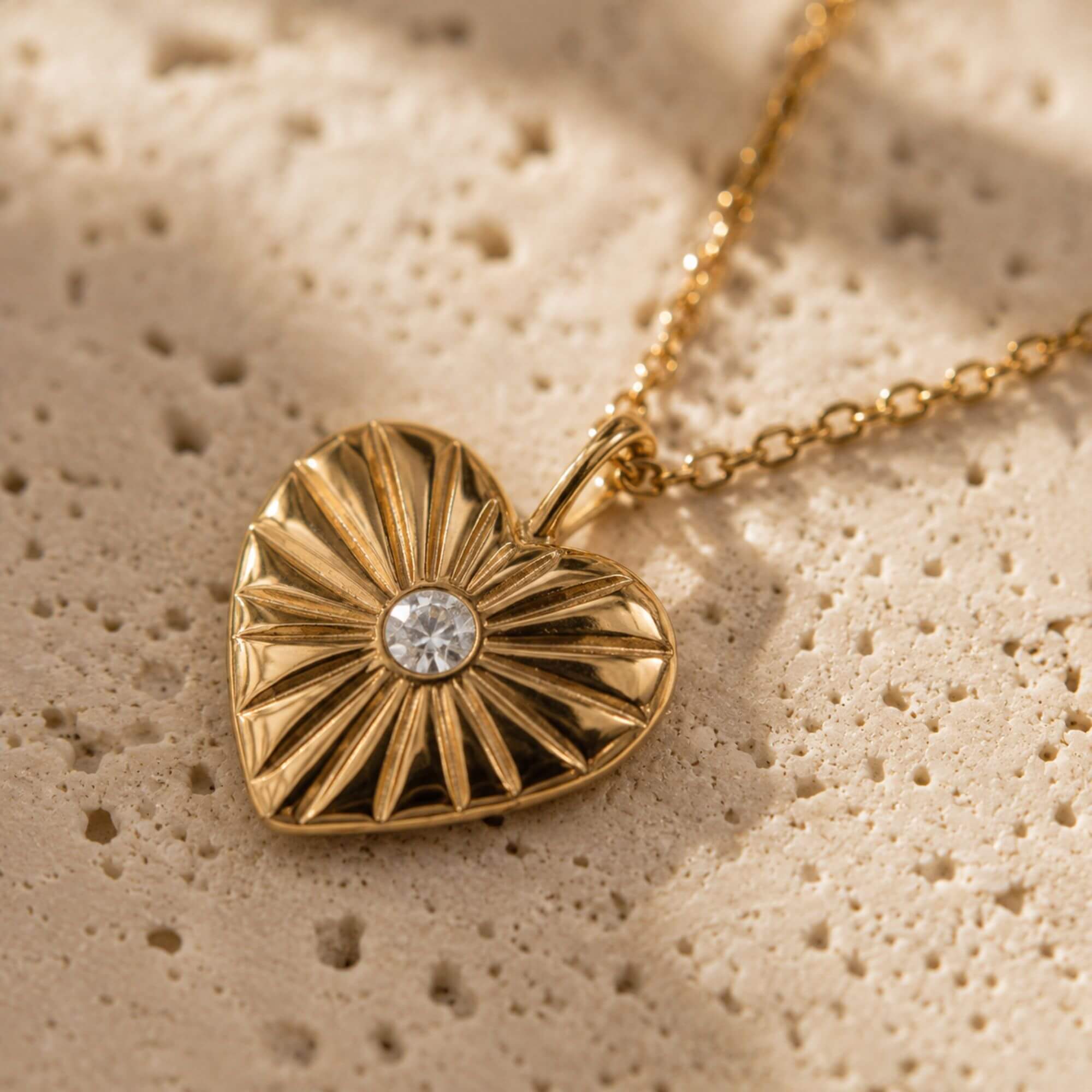 Heart Burst Bond - Necklace and Charm Set