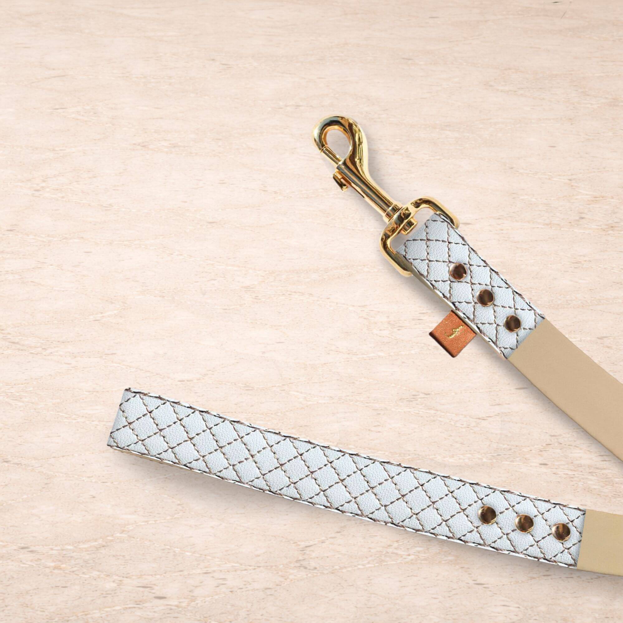 Quilted Blanc - 5ft Leash